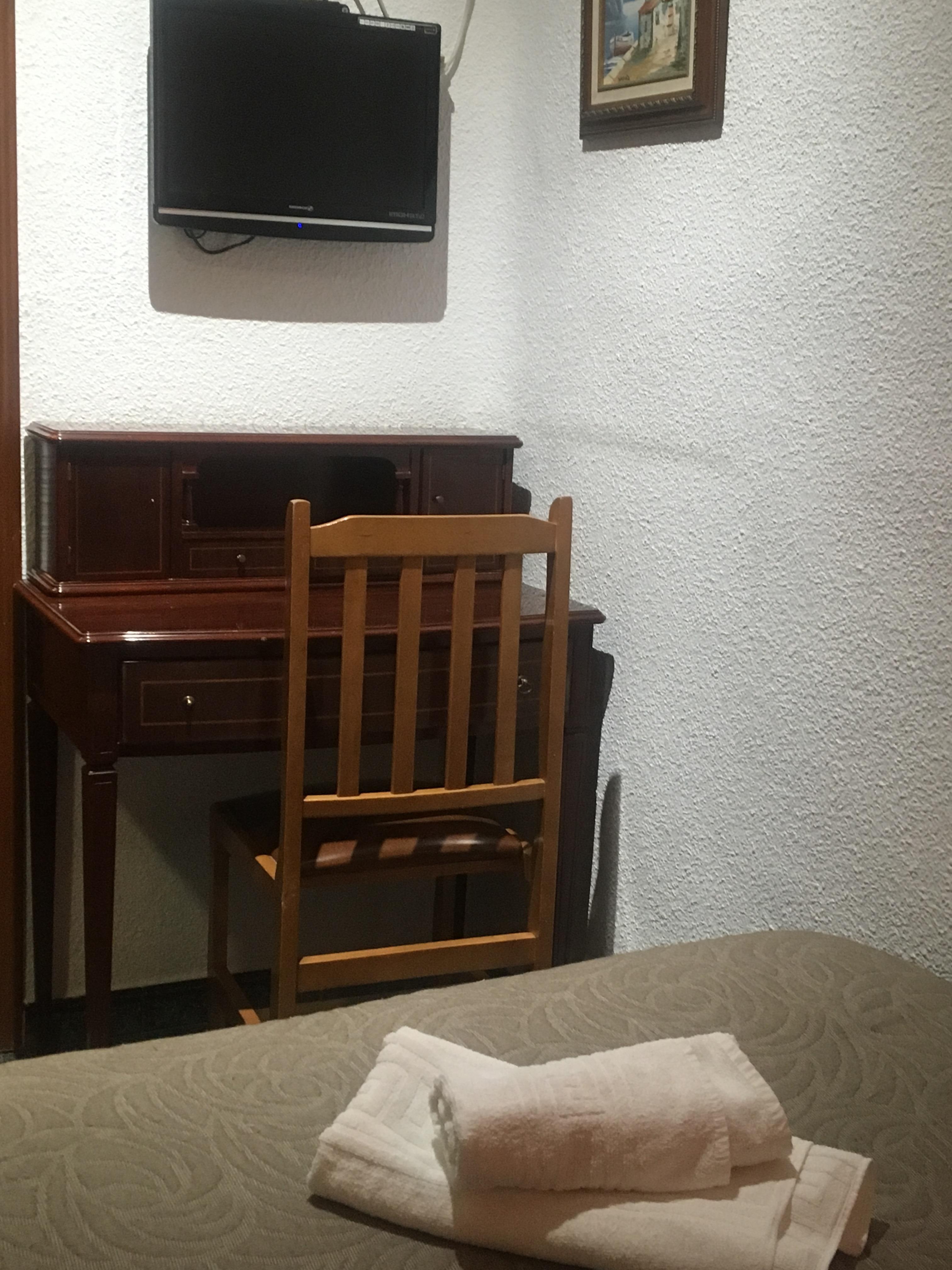 Hostal Conchita Legazpi Madrid Exterior foto