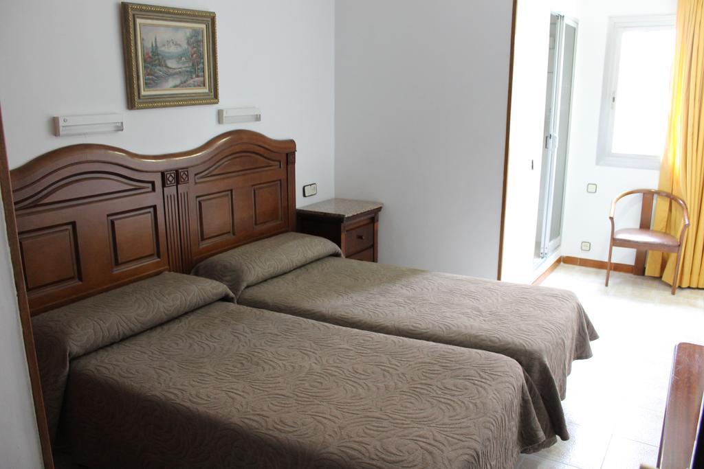 Hostal Conchita Legazpi Madrid Exterior foto